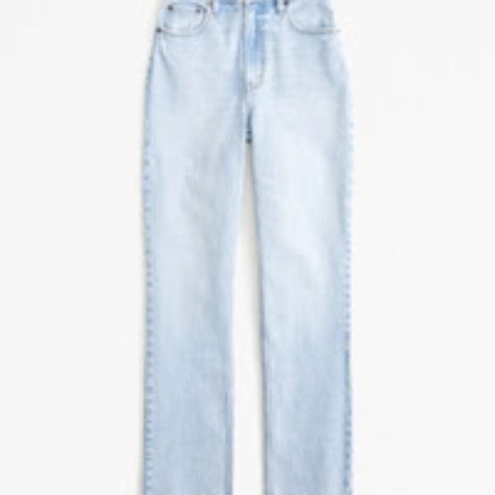 NWT Abercrombie & Fitch Ultra High Rise 90s Straight Jean- Light wash